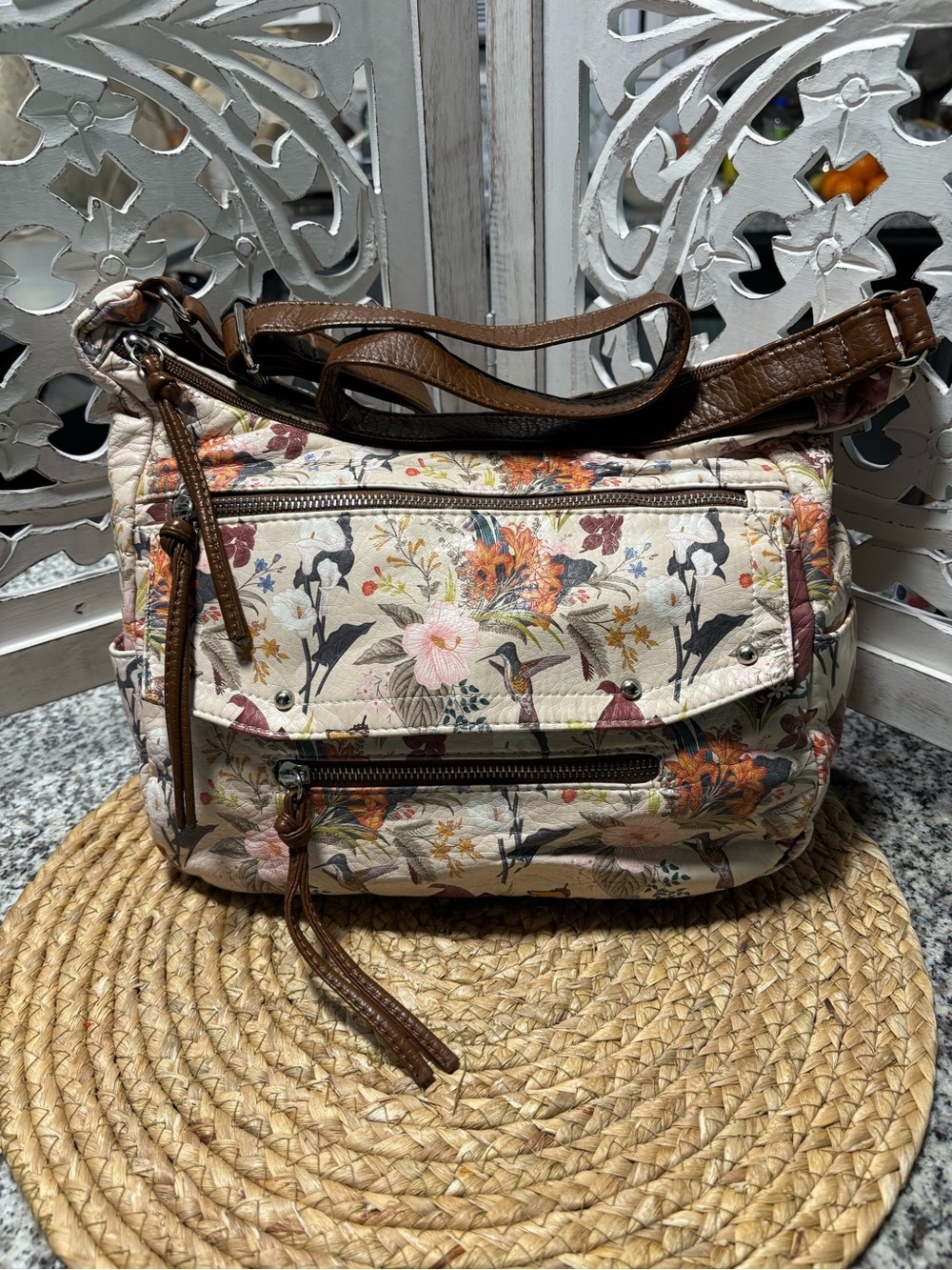 Bueno Floral Quilted Shoulder Bag in Cream and Brown - Picture 2 of 14